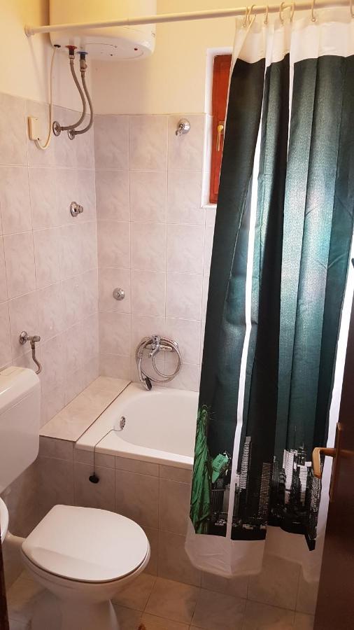 Apartments Ana And Vesna Πούλα Εξωτερικό φωτογραφία