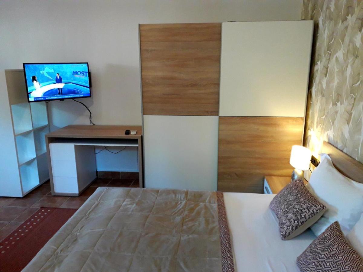 Apartments Ana And Vesna Πούλα Εξωτερικό φωτογραφία